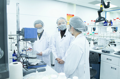 壹燕生上海研發(fā)生產(chǎn)基地首度亮相,專業(yè)力量鑄就燕窩美肌哲學(xué)