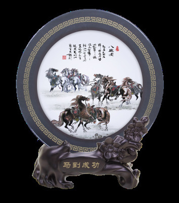 馬到成功開(kāi)運(yùn)石冬瓜瓶 匠心陶瓷禮品，助力慶典會(huì)議彰顯非凡品位